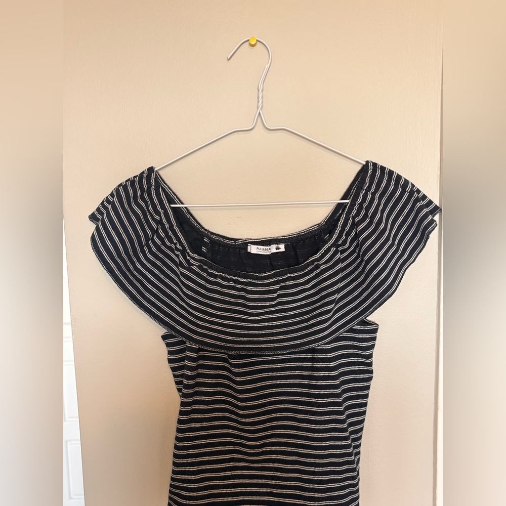 Pull&Bear Black and White Striped Top